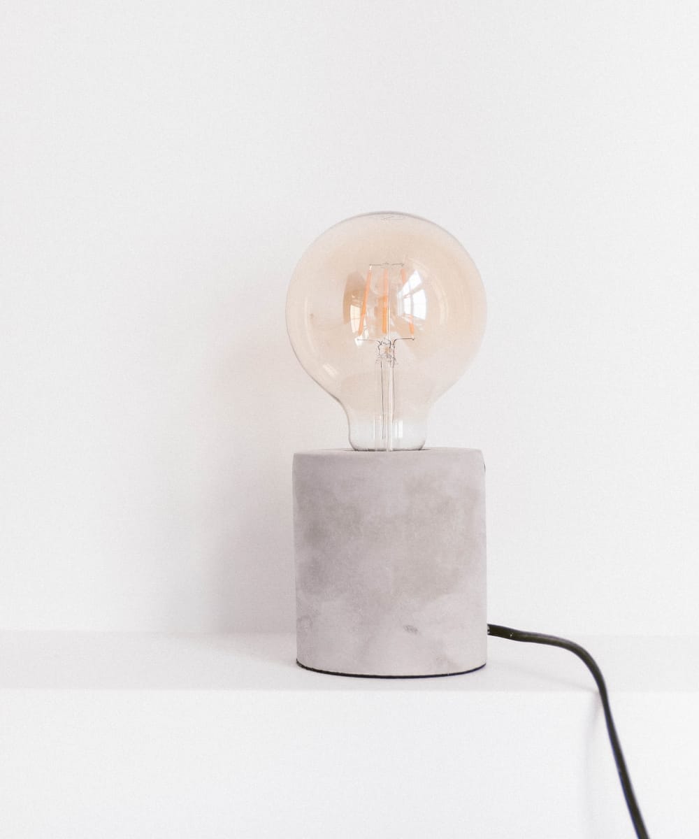 Porceline Flower Vase - Image 1